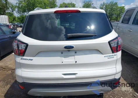 2017 Ford Escape Titanium из США, поврежденный, VIN 1FMCU0JD2HUC46602